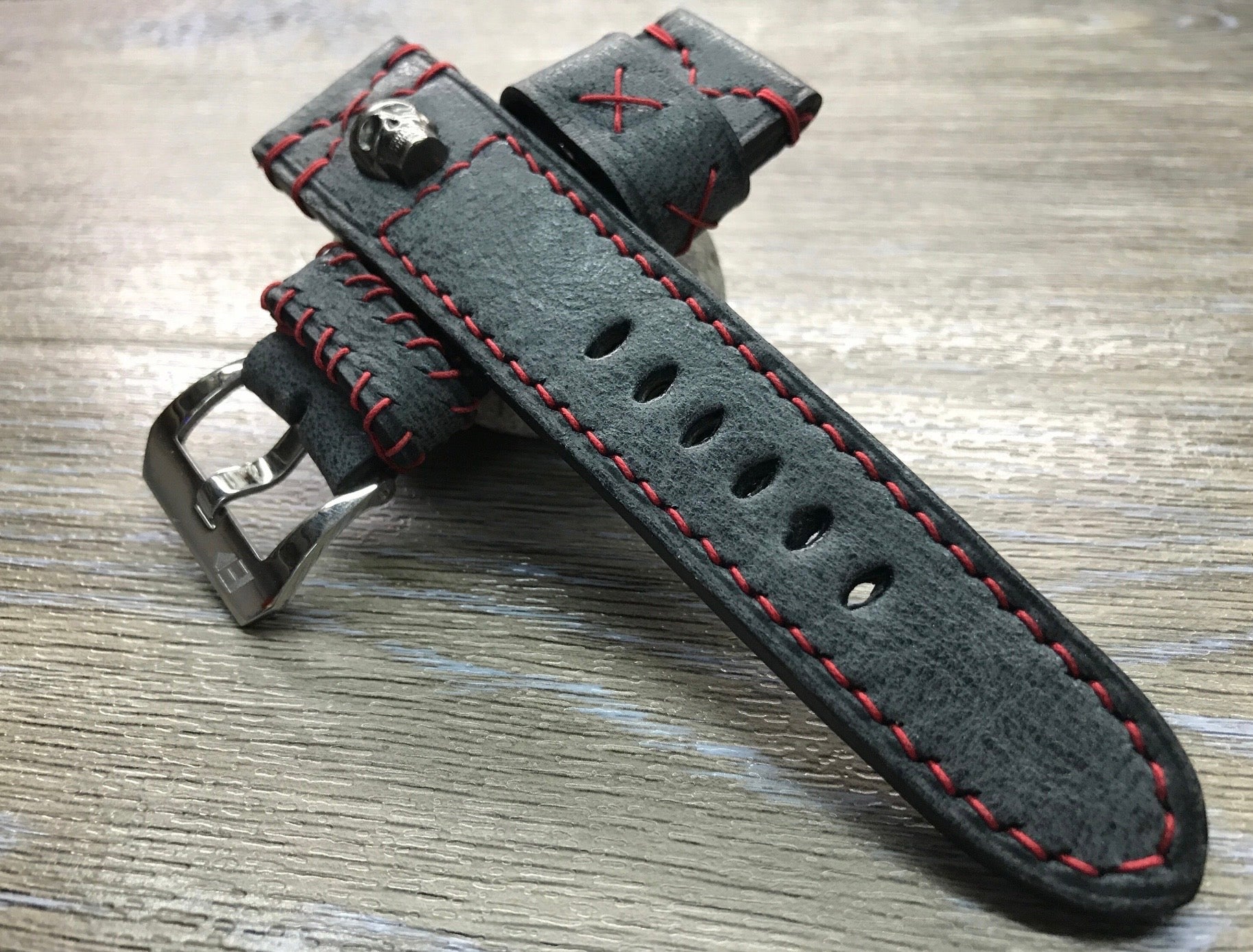 Black Leather Watch Strap 24mm 26mm, Leather Watch Band, Uhrenarmband, Wrist Watch Strap in Red Stitching, Sterling Silver 925 Skull