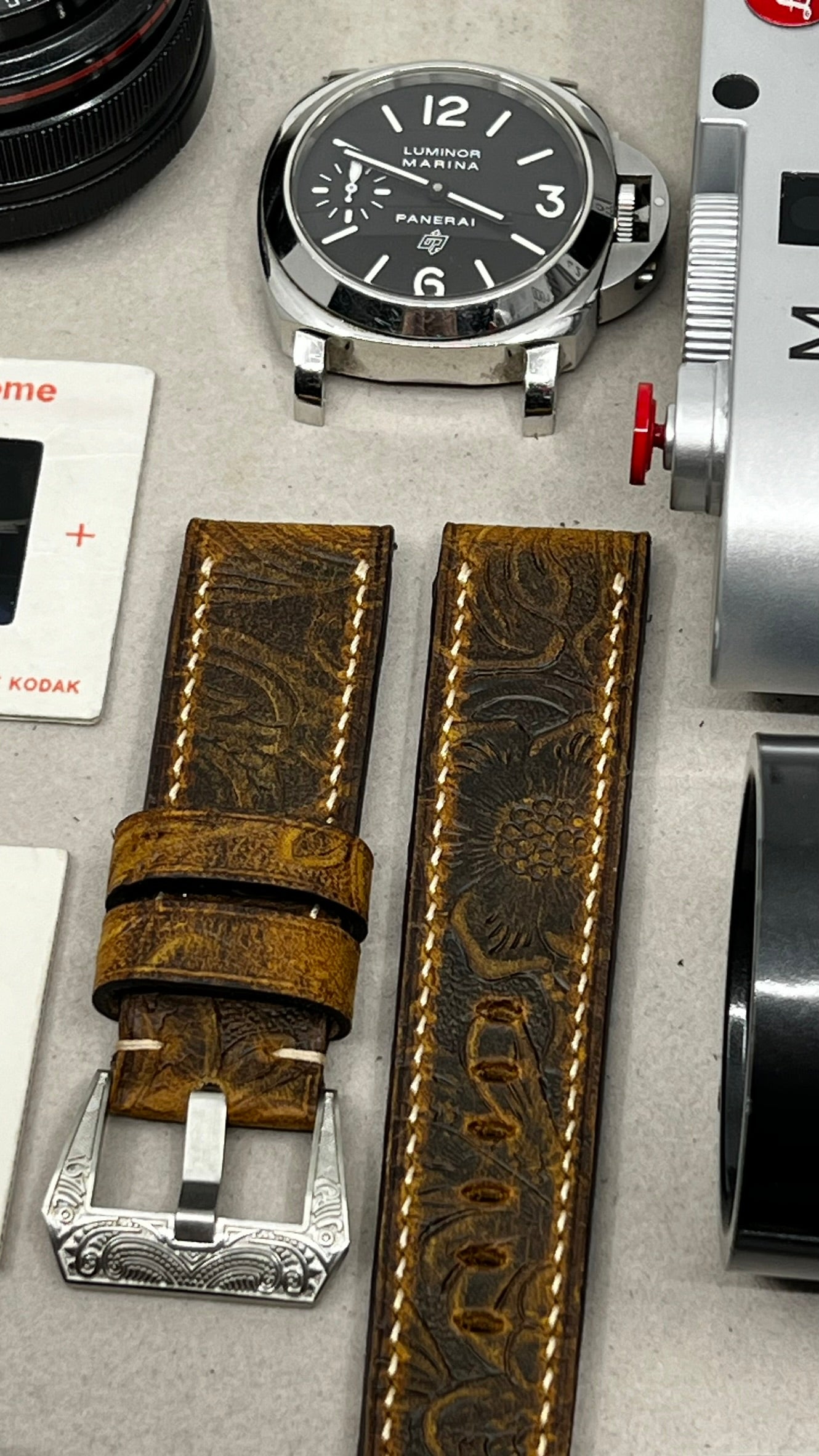 Leather Watch Straps in 24mm, best Watch bands and strap in United State, Handmade Leather Watch band watch, wristwatch Band, Apple Watch Band, Engraving Watch Straps and Watch Buckle, Panerai Watch Band, Bell and Ross Watch Straps in 22mm
