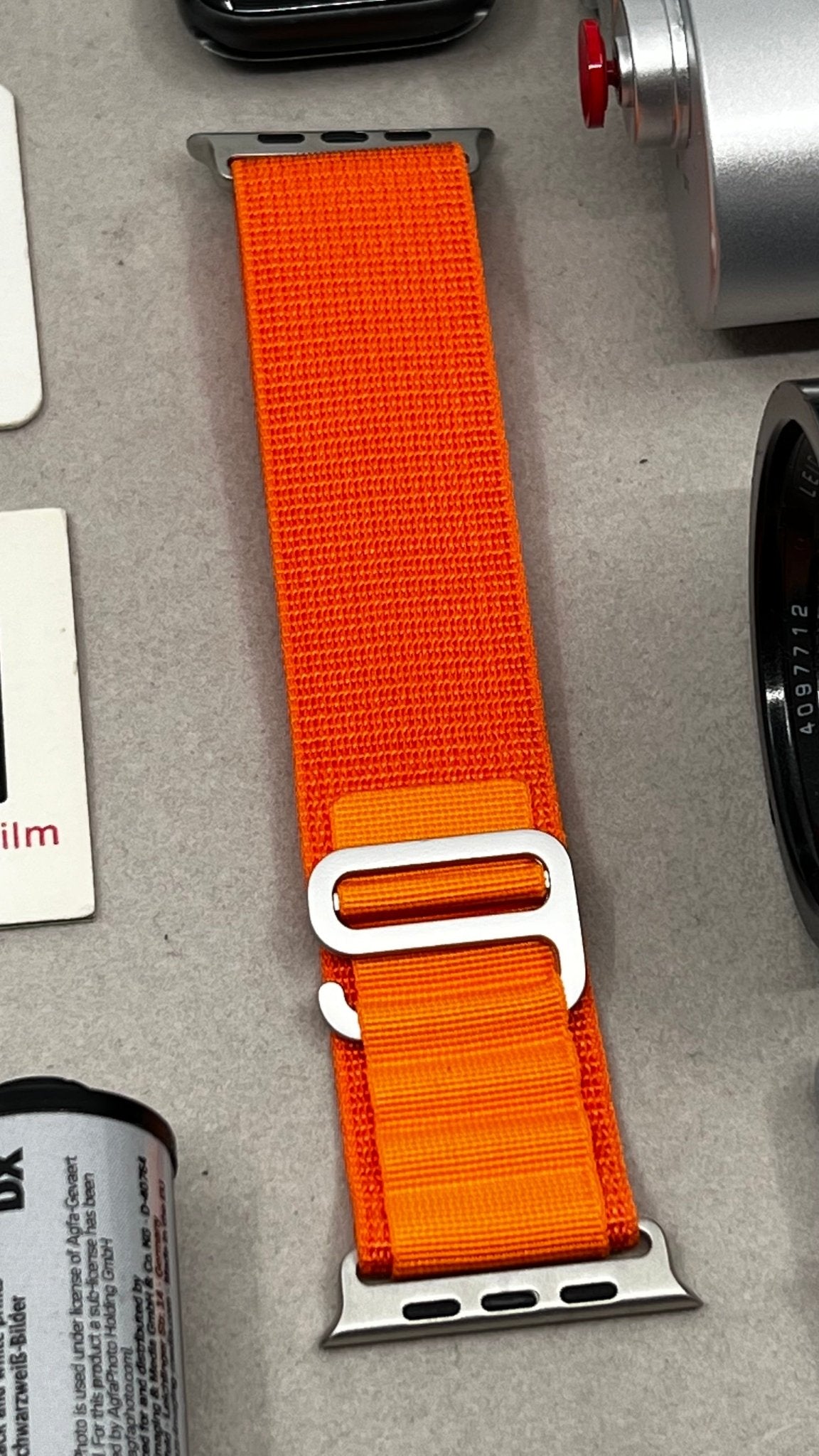 Apple Watch 49mm Loop Orange Alpine Loop - Apple Watch Ultra Apple Watch 49mm Loop Orange Alpine Loop - Apple Watch Ultra