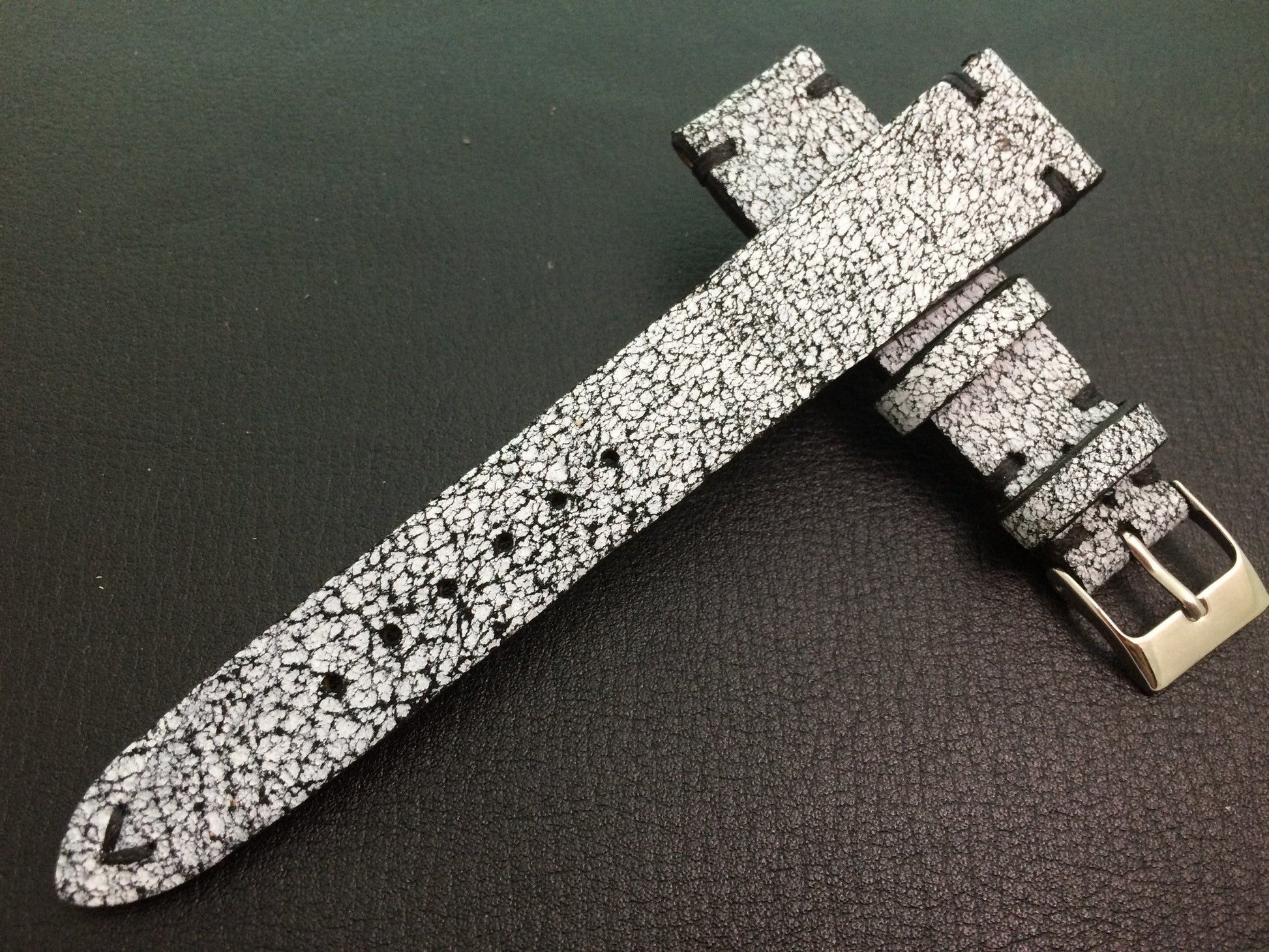 Cracked pattern real leather watch strap for Rolex, IWC, Omega (White/Black) - 20mm/16mm - eternitizzz-straps-and-accessories