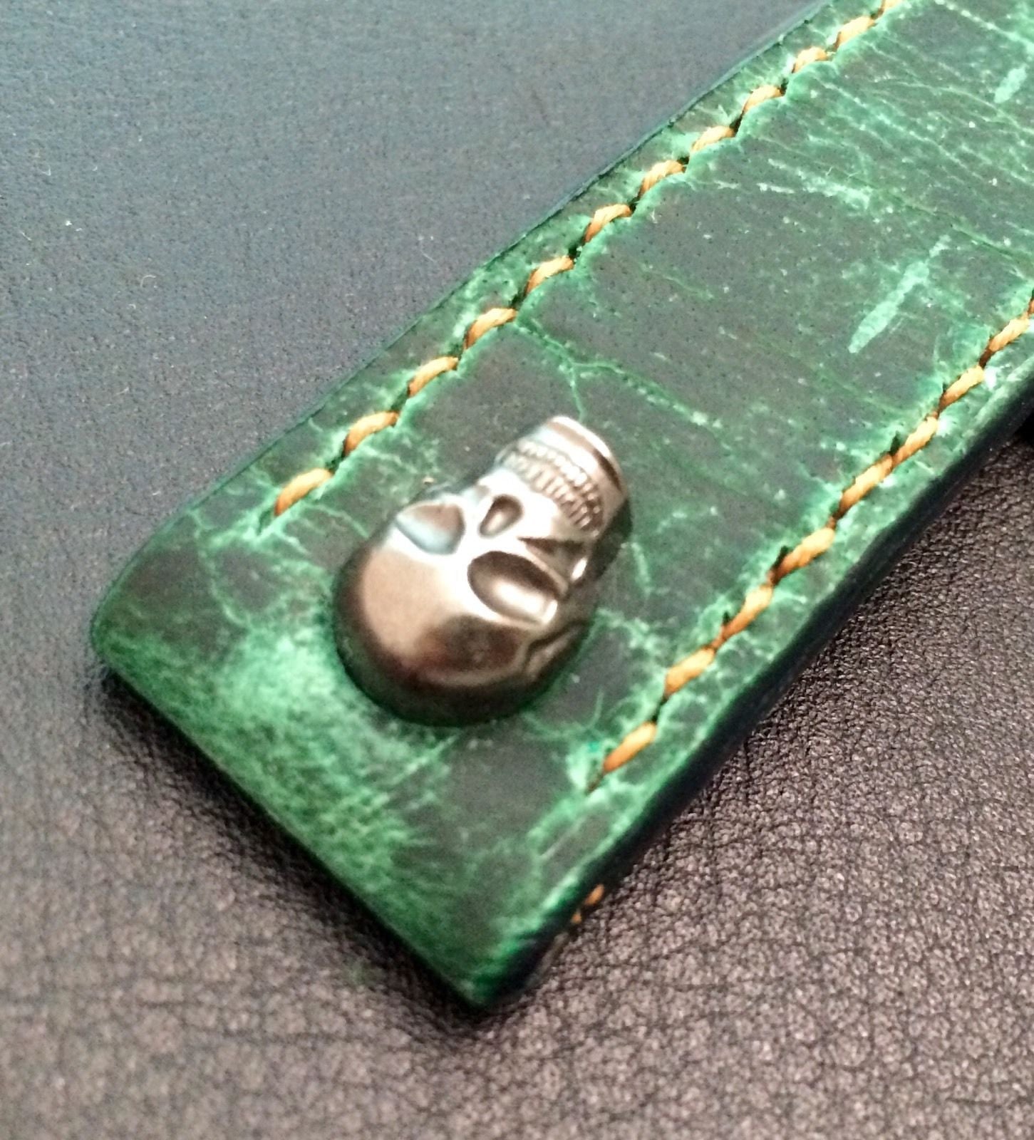 Real Leather Strap for Panerai watches (Gradual Green) 24mm/22mm - W Metal Skull - eternitizzz-straps-and-accessories