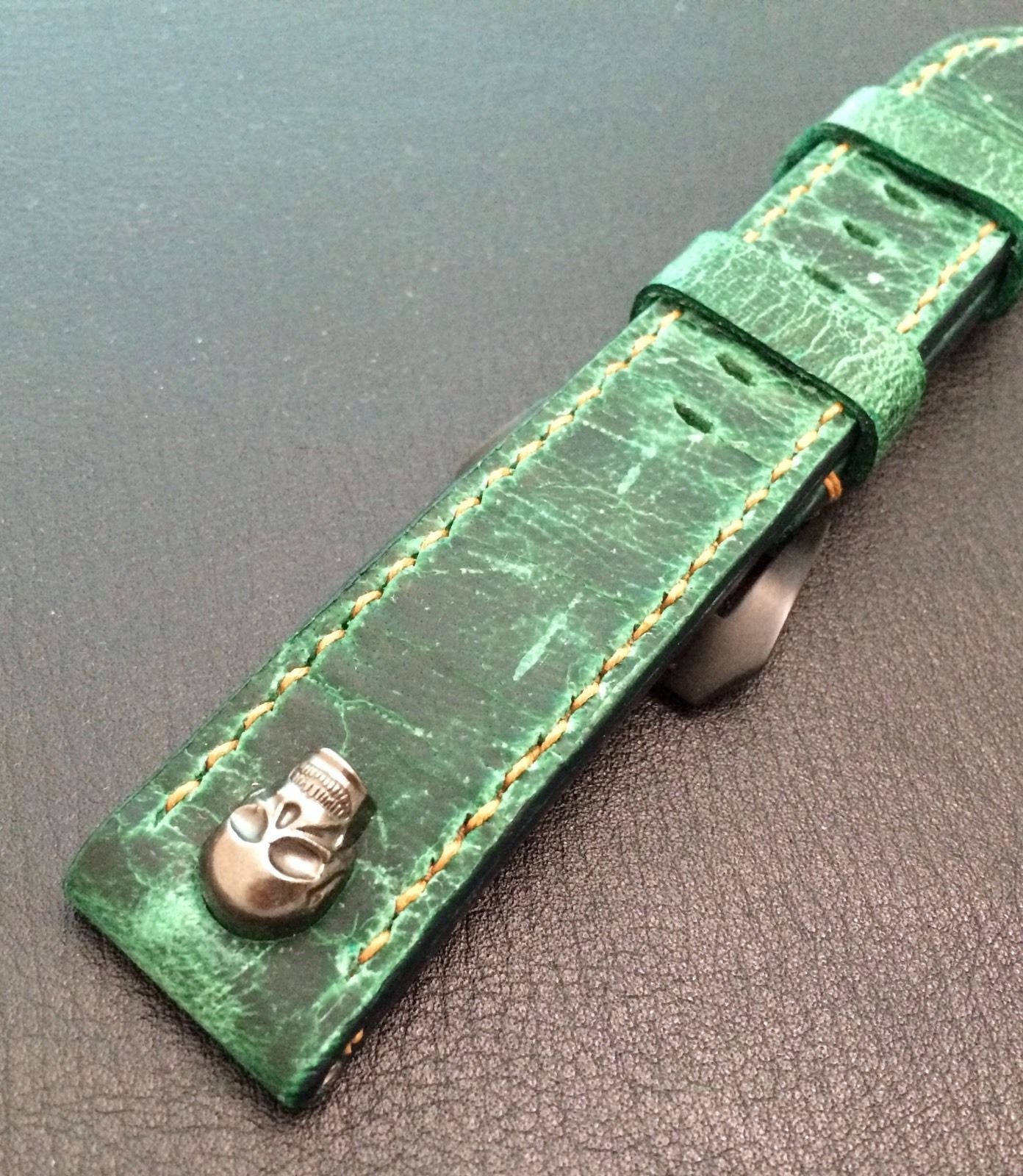Real Leather Strap for Panerai watches (Gradual Green) 24mm/22mm - W Metal Skull - eternitizzz-straps-and-accessories
